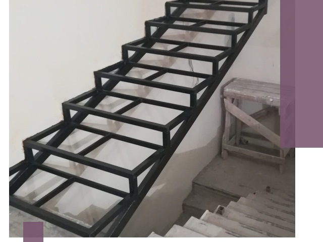 Демонтаж лестниц на металлокаркасе в Кургане: быстрый вывоз и разбор