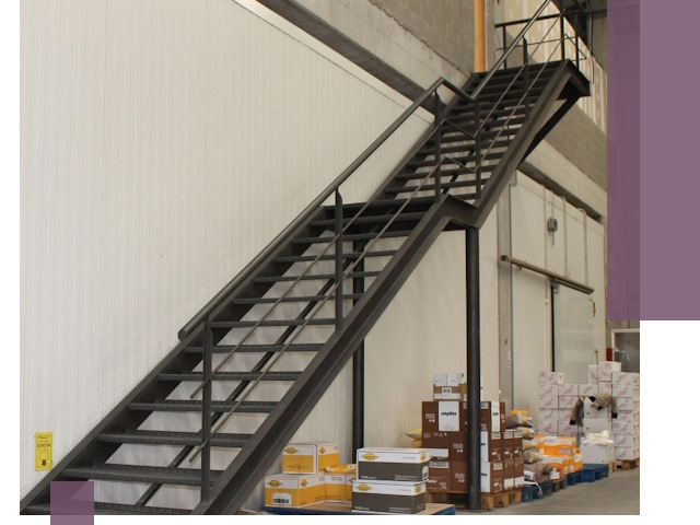 Лестницы для производства в Кургане — изготовление и монтаж