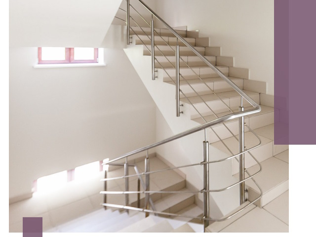 Установка и замена перил в подъезде в Кургане