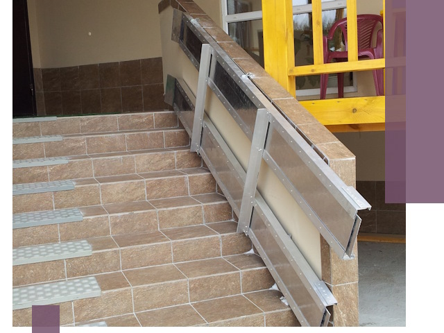 Откидные пандусы под ключ в Кургане — монтаж и демонтаж