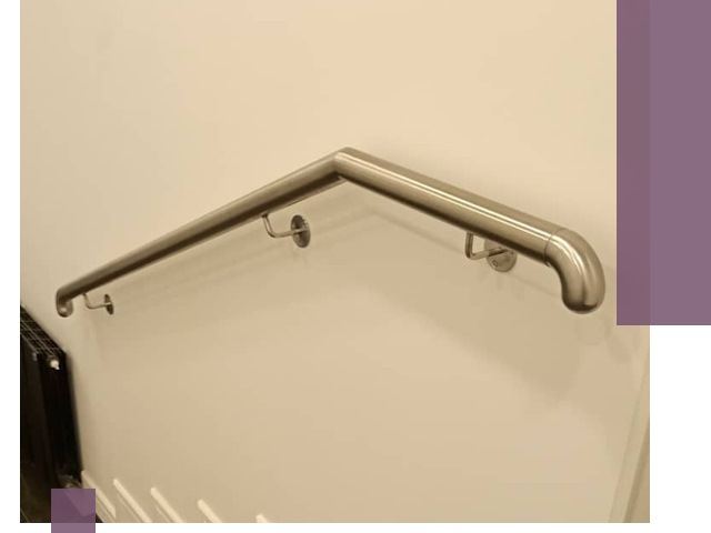 Изготовление пристенных поручней в Кургане под ключ за сроки